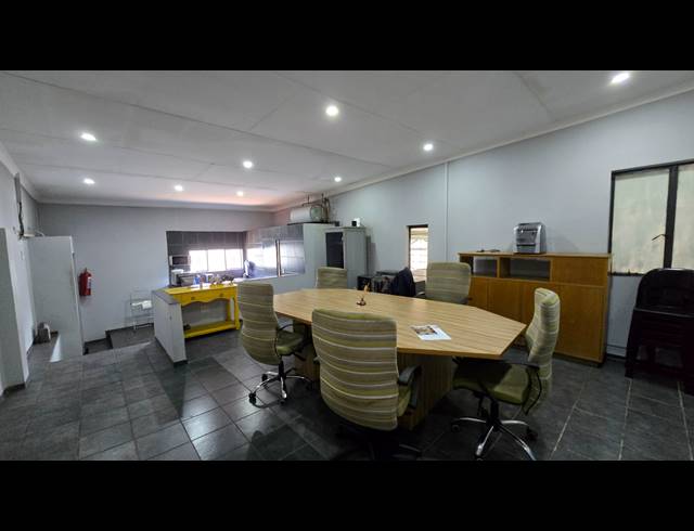 500M² WAREHOUSE TO LET IN SEBENZA